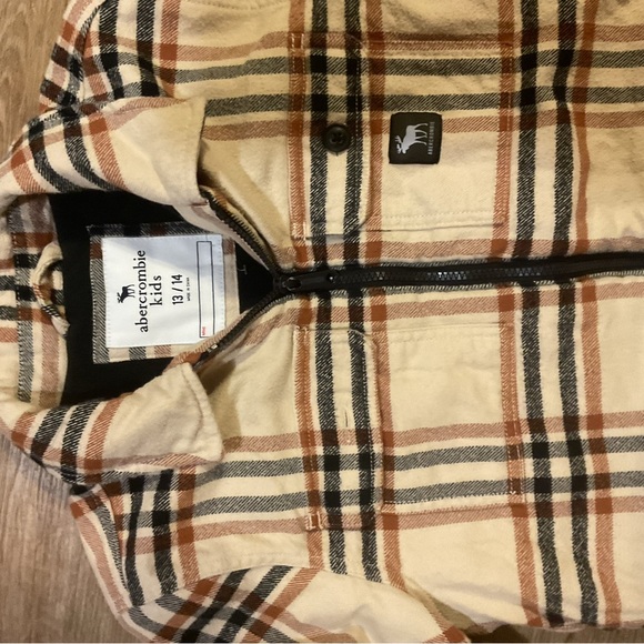Abercrombie & Fitch Cream and Black Jacket kids 13/14 - Picture 4 of 5